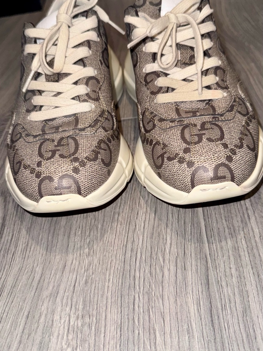 Gucci 100 Rhython monogram GG sneakers beige - Picture 4 of 8